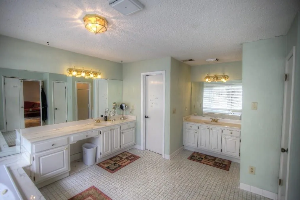 1620 Saddle Ridge Way, Sandy Springs, Georgia 30350, 4 Bedrooms Bedrooms, ,5 BathroomsBathrooms,Residential,Sold,1620 Saddle Ridge Way,5811269