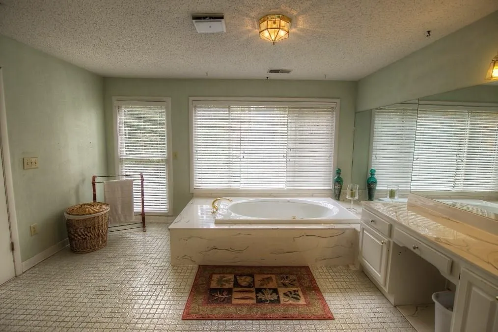 1620 Saddle Ridge Way, Sandy Springs, Georgia 30350, 4 Bedrooms Bedrooms, ,5 BathroomsBathrooms,Residential,Sold,1620 Saddle Ridge Way,5811269