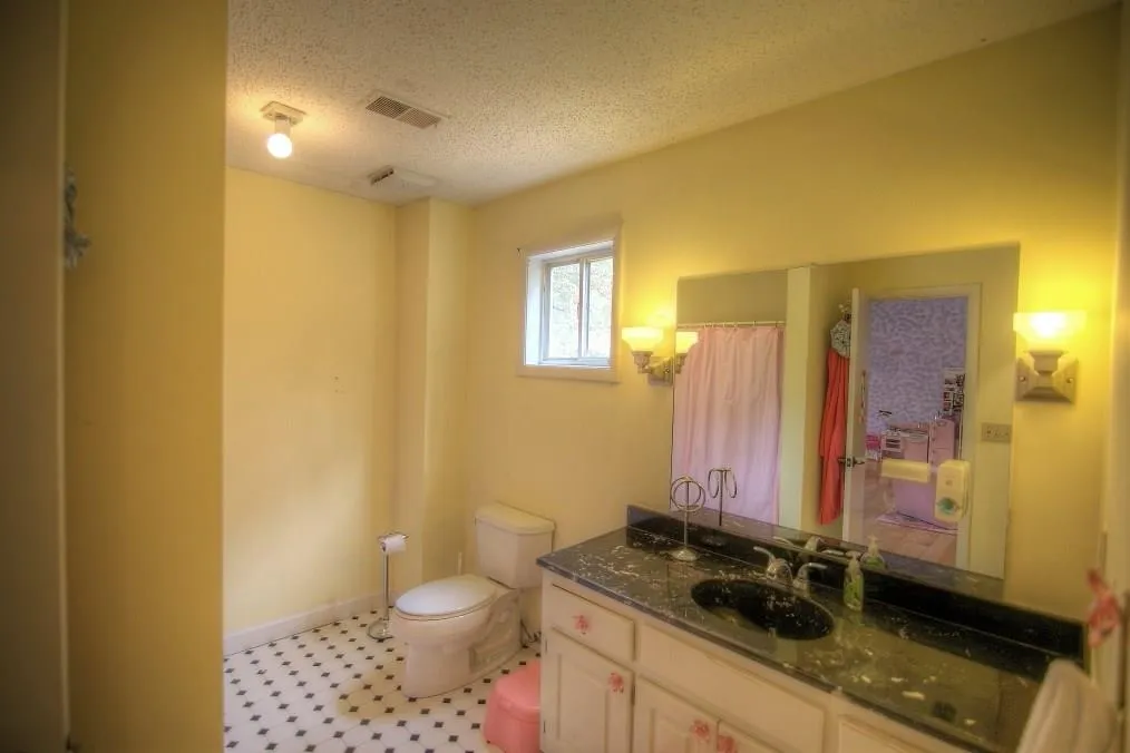 1620 Saddle Ridge Way, Sandy Springs, Georgia 30350, 4 Bedrooms Bedrooms, ,5 BathroomsBathrooms,Residential,Sold,1620 Saddle Ridge Way,5811269