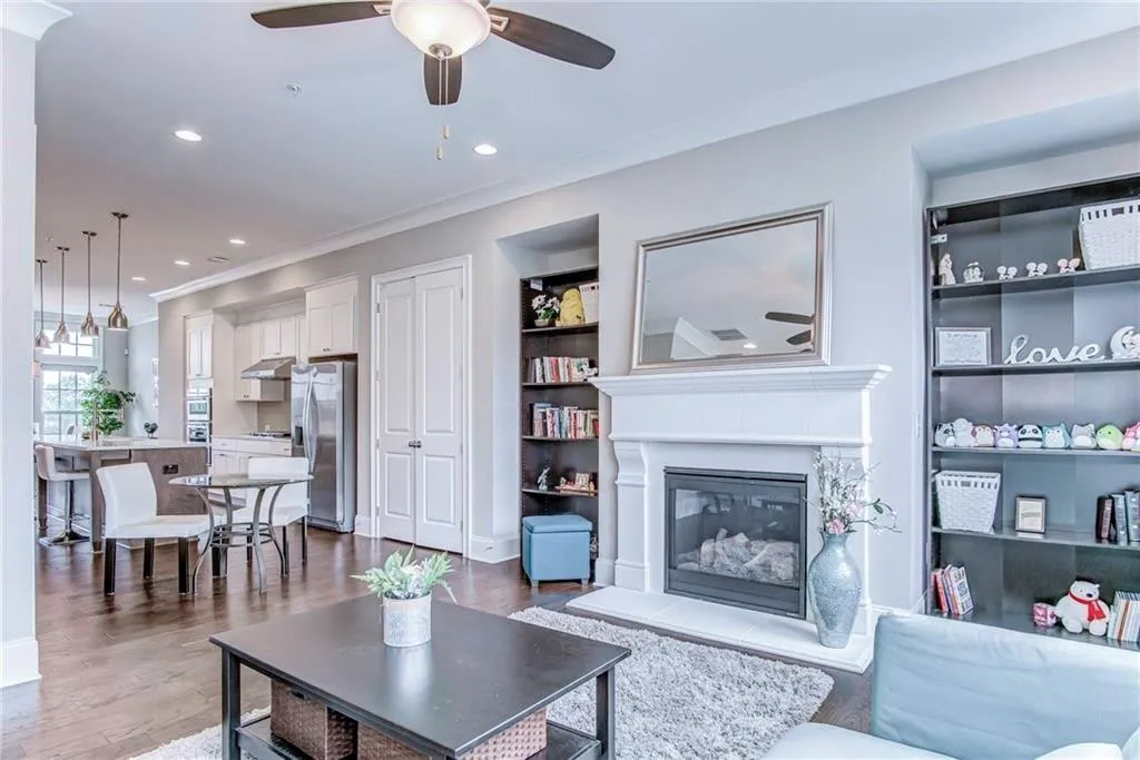 6791 Encore Boulevard, Sandy Springs, Georgia 30328, 4 Bedrooms Bedrooms, ,4 BathroomsBathrooms,Residential,Sold,6791 Encore Boulevard,6750333