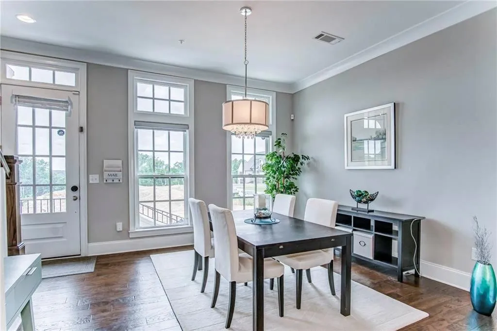 6791 Encore Boulevard, Sandy Springs, Georgia 30328, 4 Bedrooms Bedrooms, ,4 BathroomsBathrooms,Residential,Sold,6791 Encore Boulevard,6750333