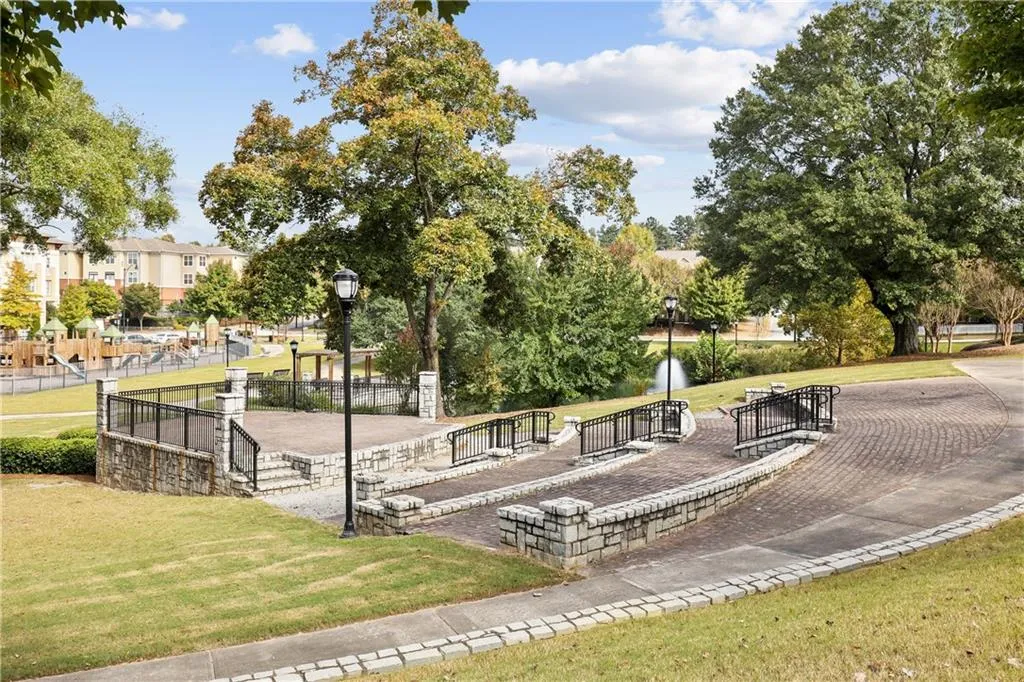 1856 Perry Boulevard Nw, Atlanta, Georgia 30318, 3 Bedrooms Bedrooms, ,3 BathroomsBathrooms,Residential,For Sale,1856 Perry Boulevard Nw,7668721