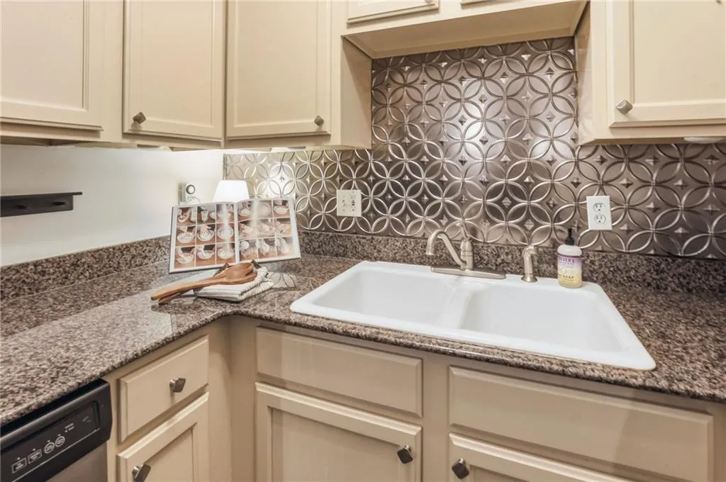Georgia 30324, 0 ,1 BathroomBathrooms,Residential,For Sale,7806627
