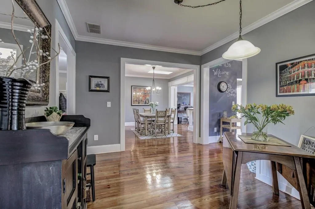 126 Hardeman Road, Sandy Springs, Georgia 30342, 3 Bedrooms Bedrooms, ,3 BathroomsBathrooms,Residential,Sold,126 Hardeman Road,5655369