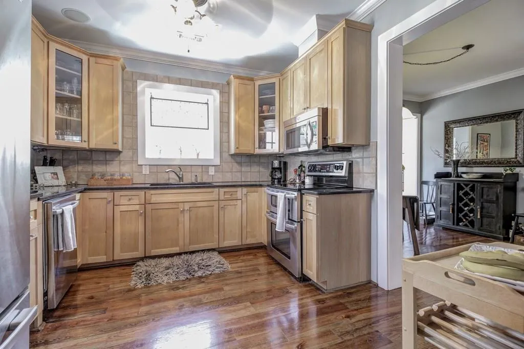 126 Hardeman Road, Sandy Springs, Georgia 30342, 3 Bedrooms Bedrooms, ,3 BathroomsBathrooms,Residential,Sold,126 Hardeman Road,5655369