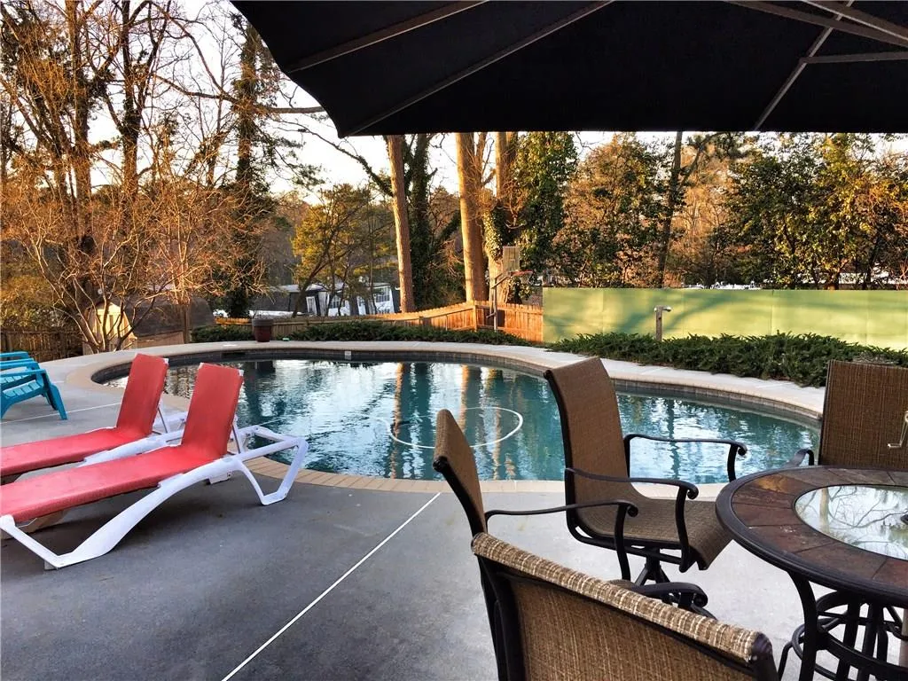 126 Hardeman Road, Sandy Springs, Georgia 30342, 3 Bedrooms Bedrooms, ,3 BathroomsBathrooms,Residential,Sold,126 Hardeman Road,5655369