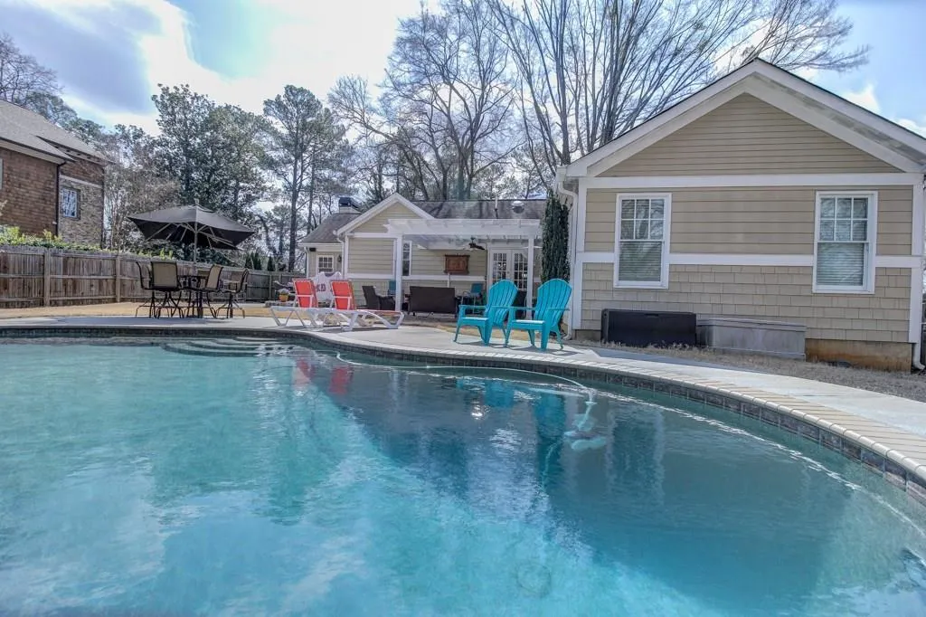 126 Hardeman Road, Sandy Springs, Georgia 30342, 3 Bedrooms Bedrooms, ,3 BathroomsBathrooms,Residential,Sold,126 Hardeman Road,5655369