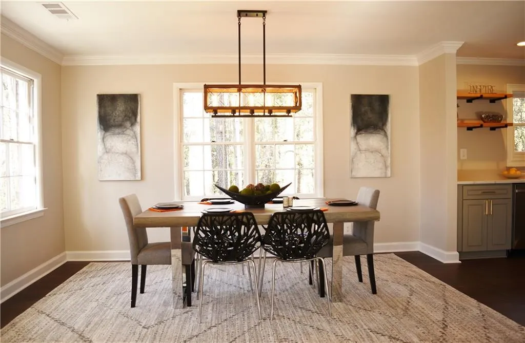 7130 Brandon Mill Road, Sandy Springs, Georgia 30328, 4 Bedrooms Bedrooms, ,3 BathroomsBathrooms,Residential,Sold,7130 Brandon Mill Road,7162667