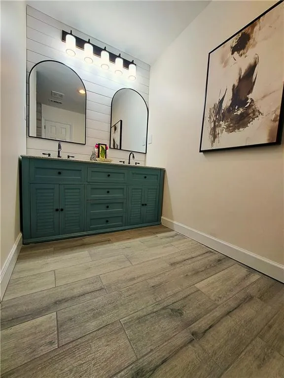 7130 Brandon Mill Road, Sandy Springs, Georgia 30328, 4 Bedrooms Bedrooms, ,3 BathroomsBathrooms,Residential,Sold,7130 Brandon Mill Road,7162667