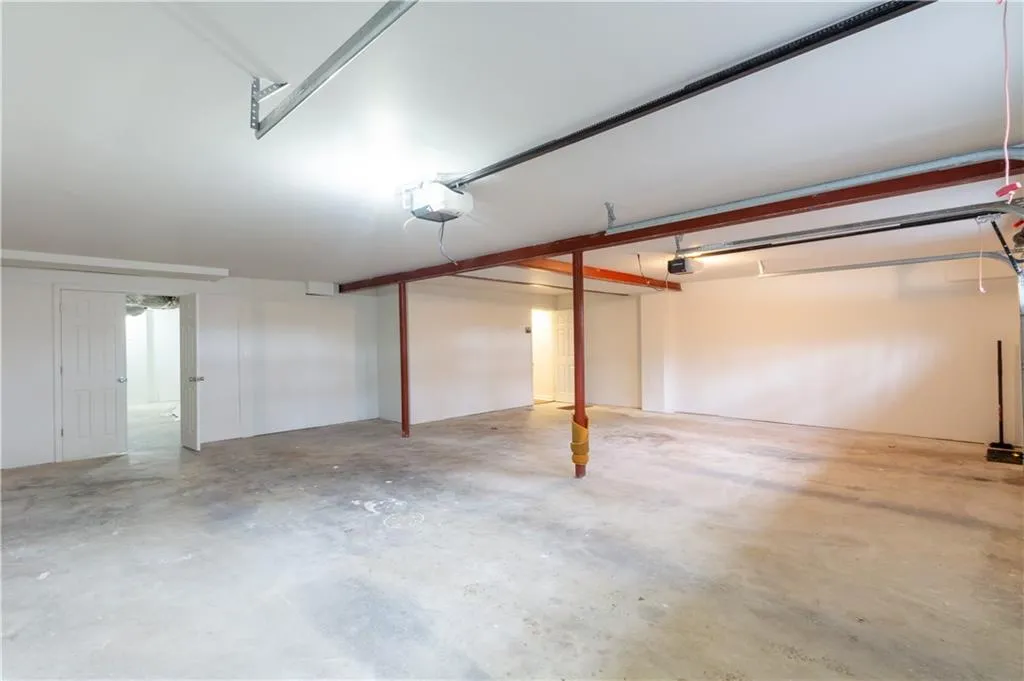 7130 Brandon Mill Road, Sandy Springs, Georgia 30328, 4 Bedrooms Bedrooms, ,3 BathroomsBathrooms,Residential,Sold,7130 Brandon Mill Road,7162667