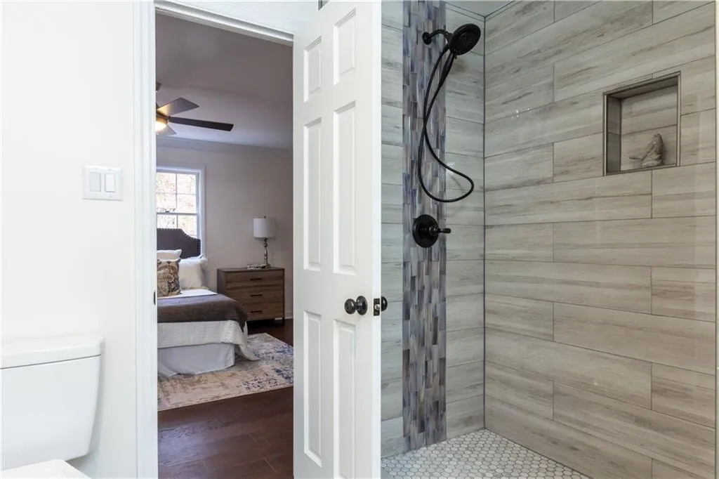 7130 Brandon Mill Road, Sandy Springs, Georgia 30328, 4 Bedrooms Bedrooms, ,3 BathroomsBathrooms,Residential,Sold,7130 Brandon Mill Road,7162667