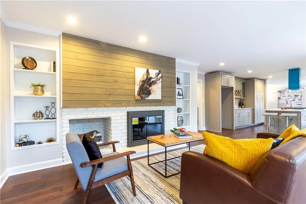 7130 Brandon Mill Road, Sandy Springs, Georgia 30328, 4 Bedrooms Bedrooms, ,3 BathroomsBathrooms,Residential,Sold,7130 Brandon Mill Road,7162667