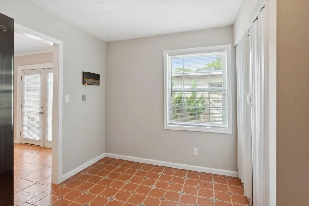 360 Winding River Drive Unit K, Atlanta, Georgia 30350, 3 Bedrooms Bedrooms, ,2 BathroomsBathrooms,Residential,Sold,360 Winding River Drive Unit K,7098182