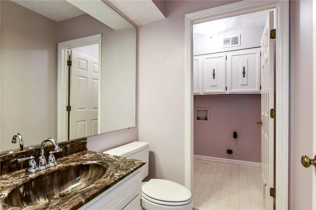 434 The North Chace, Atlanta, Georgia 30328, 3 Bedrooms Bedrooms, ,2 BathroomsBathrooms,Residential,Sold,434 The North Chace,5735464