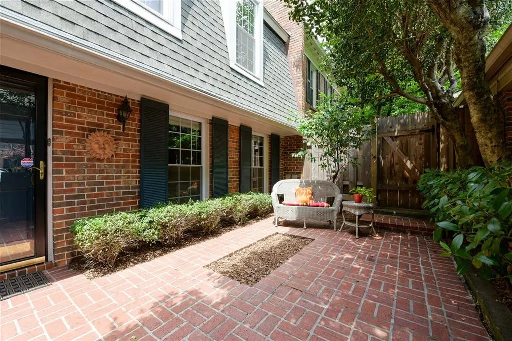 434 The North Chace, Atlanta, Georgia 30328, 3 Bedrooms Bedrooms, ,2 BathroomsBathrooms,Residential,Sold,434 The North Chace,5735464