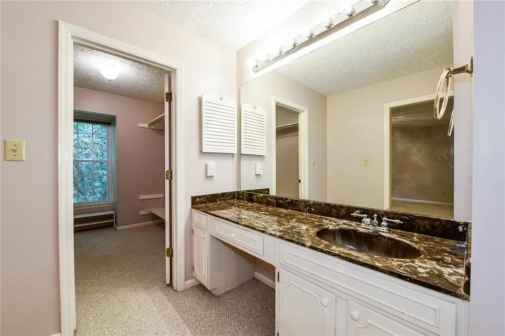 434 The North Chace, Atlanta, Georgia 30328, 3 Bedrooms Bedrooms, ,2 BathroomsBathrooms,Residential,Sold,434 The North Chace,5735464