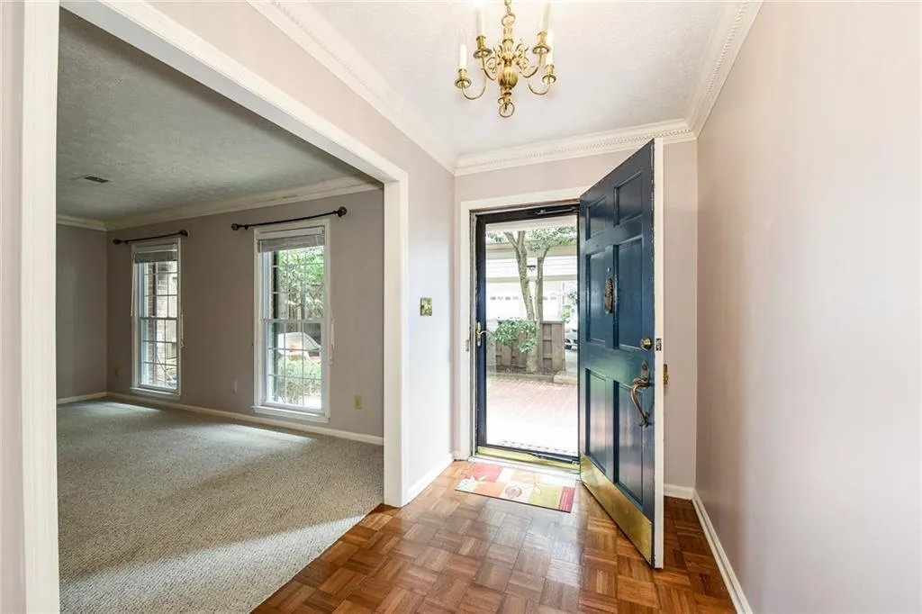 434 The North Chace, Atlanta, Georgia 30328, 3 Bedrooms Bedrooms, ,2 BathroomsBathrooms,Residential,Sold,434 The North Chace,5735464