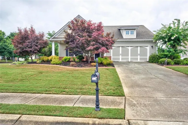 305 Victory Circle, Commerce, Georgia 30529