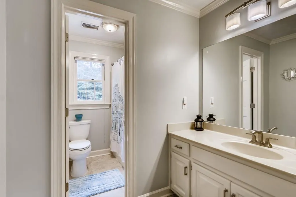 5065 Magnolia Bluff Drive, Sandy Springs, Georgia 30350, 4 Bedrooms Bedrooms, ,3 BathroomsBathrooms,Residential,Sold,5065 Magnolia Bluff Drive,6780916