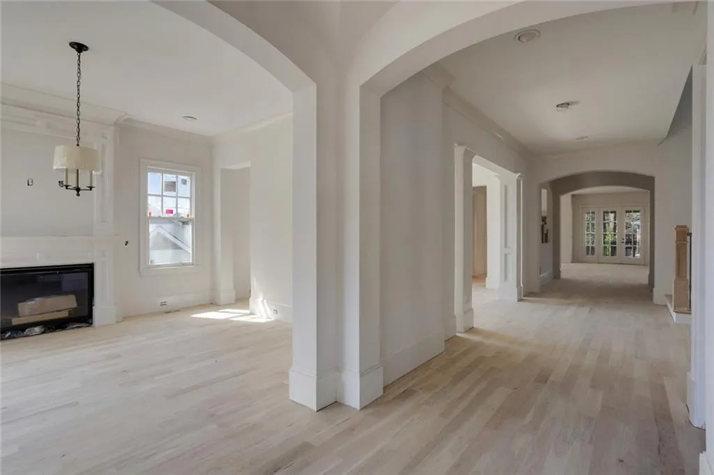 741 Loridans Drive Ne, Atlanta, Georgia 30342, 5 Bedrooms Bedrooms, ,5 BathroomsBathrooms,Residential,Sold,741 Loridans Drive Ne,6522890