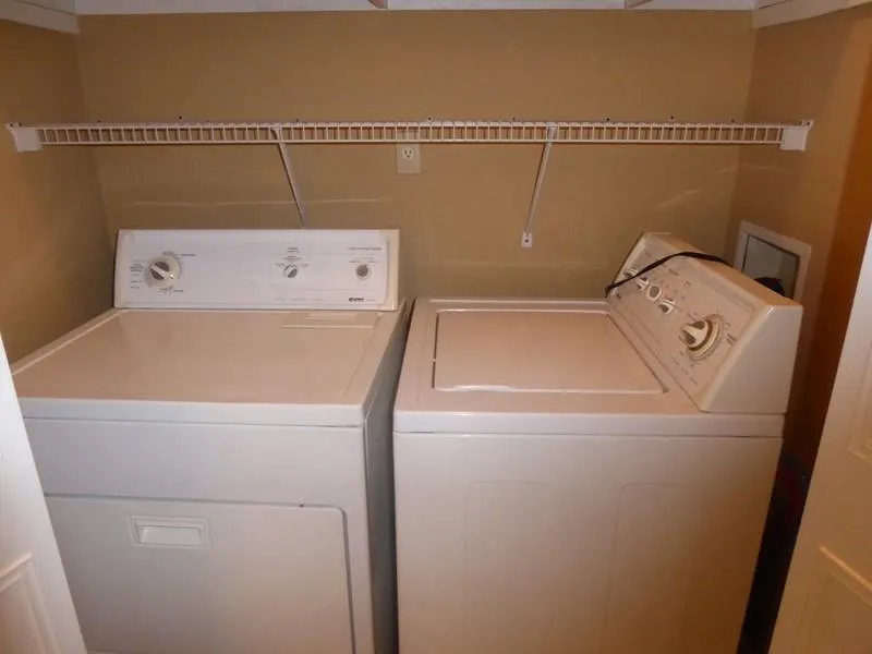 6851 Roswell Road Unit K-18, Sandy Springs, Georgia 30328, 3 Bedrooms Bedrooms, ,2 BathroomsBathrooms,Residential,Sold,6851 Roswell Road Unit K-18,6568393