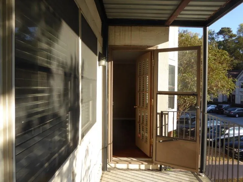 6851 Roswell Road Unit K-18, Sandy Springs, Georgia 30328, 3 Bedrooms Bedrooms, ,2 BathroomsBathrooms,Residential,Sold,6851 Roswell Road Unit K-18,6568393