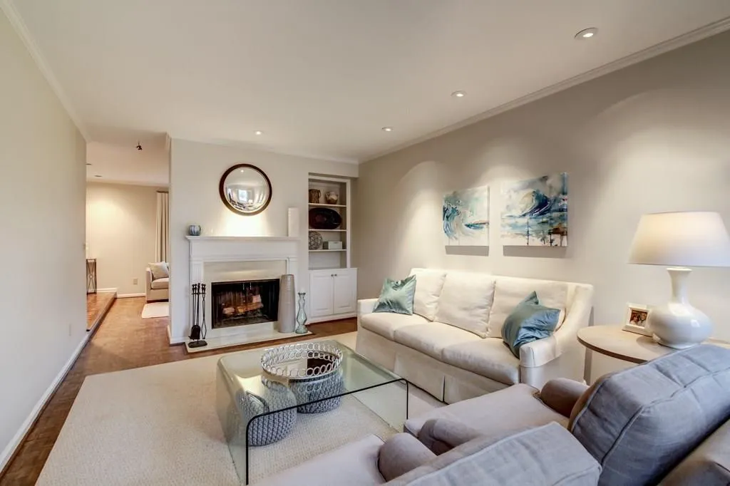 70 Old Ivy Road Ne Unit 32, Atlanta, Georgia 30342, 3 Bedrooms Bedrooms, ,2 BathroomsBathrooms,Residential,Sold,70 Old Ivy Road Ne Unit 32,5788570