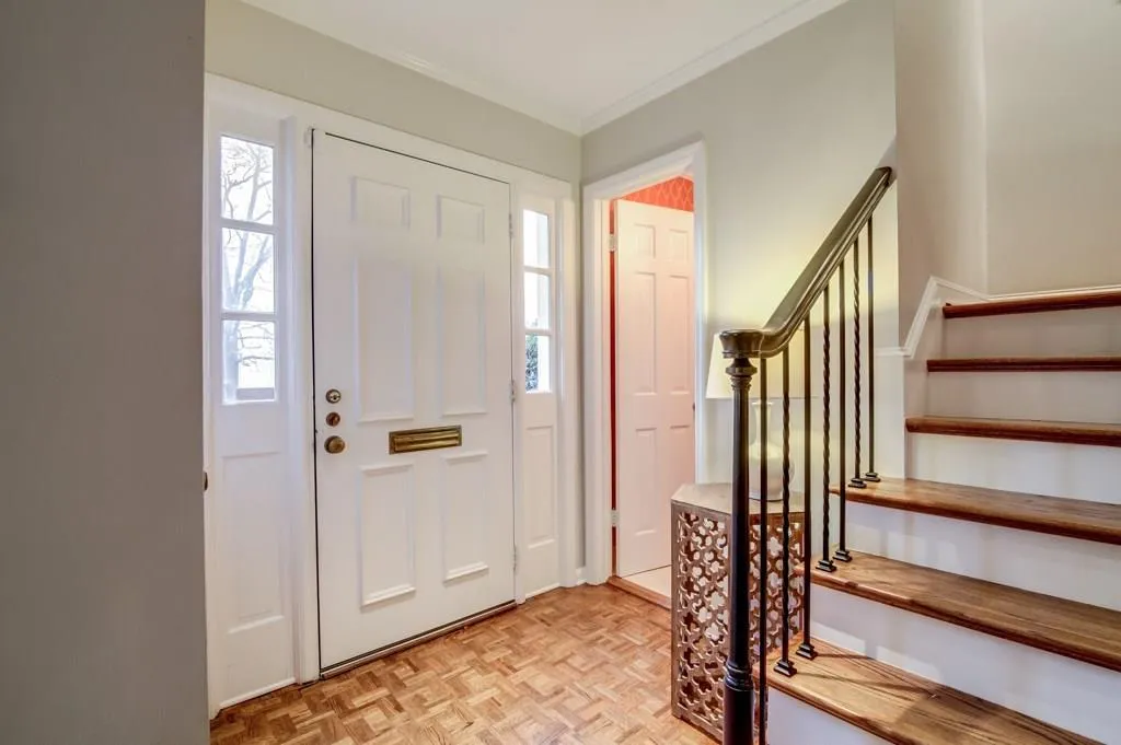 70 Old Ivy Road Ne Unit 32, Atlanta, Georgia 30342, 3 Bedrooms Bedrooms, ,2 BathroomsBathrooms,Residential,Sold,70 Old Ivy Road Ne Unit 32,5788570