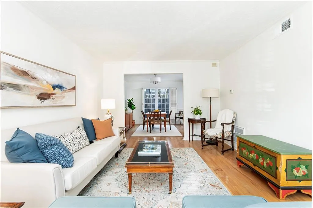 7 Scotland Place Nw, Atlanta, Georgia 30318, 2 Bedrooms Bedrooms, 0 ,2 BathroomsBathrooms,Residential,For Sale,7 Scotland Place Nw,7745752
