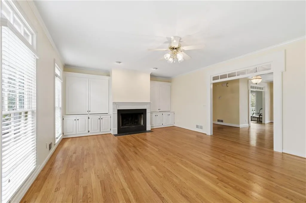 220 Morgan Farm Drive, Atlanta, Georgia 30342, 6 Bedrooms Bedrooms, ,4 BathroomsBathrooms,Residential,For Sale,220 Morgan Farm Drive,7749562