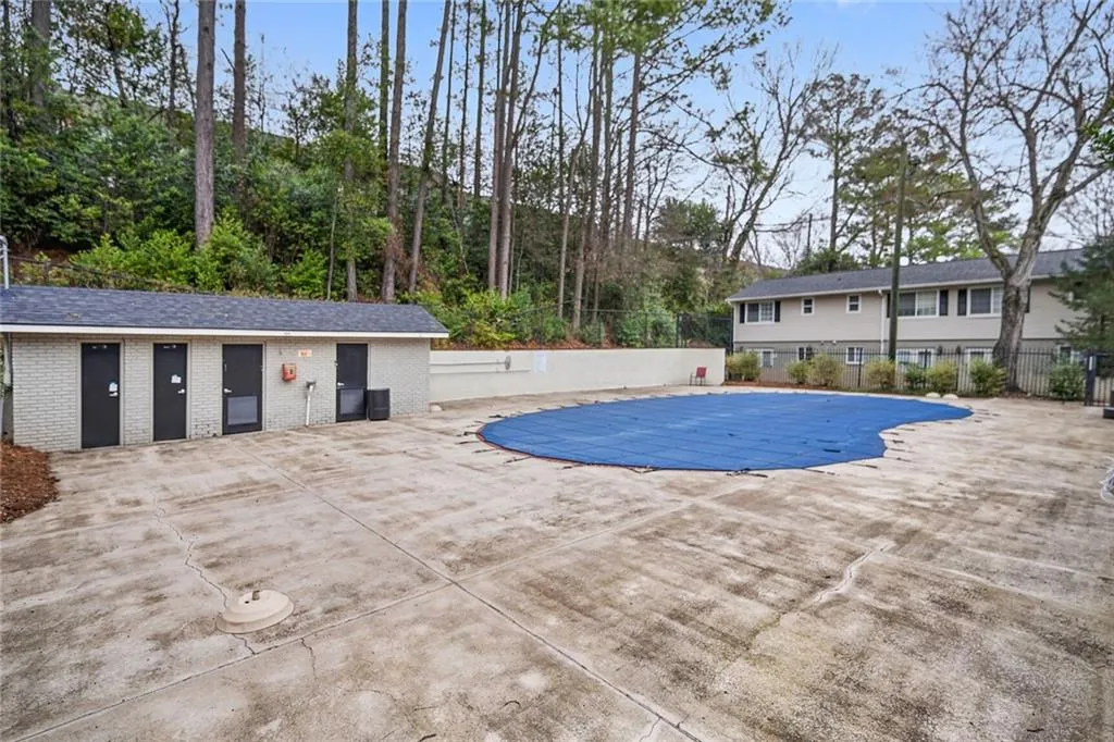 6940 Roswell Road Unit 1f, Atlanta, Georgia 30328, 2 Bedrooms Bedrooms, ,1 BathroomBathrooms,Residential,Sold,6940 Roswell Road Unit 1f,7171471