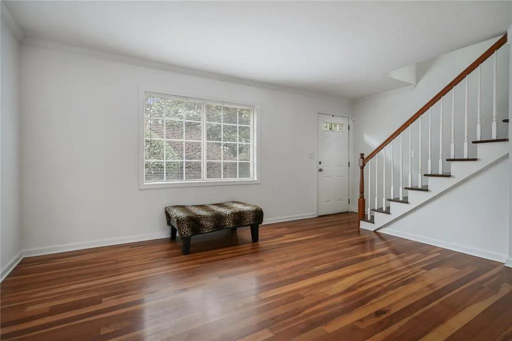 6940 Roswell Road Unit 1f, Atlanta, Georgia 30328, 2 Bedrooms Bedrooms, ,1 BathroomBathrooms,Residential,Sold,6940 Roswell Road Unit 1f,7171471