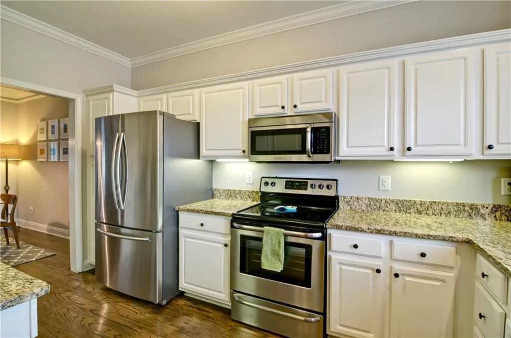 630 Brantley Road, Sandy Springs, Georgia 30350, 2 Bedrooms Bedrooms, ,2 BathroomsBathrooms,Residential,Sold,630 Brantley Road,5825682