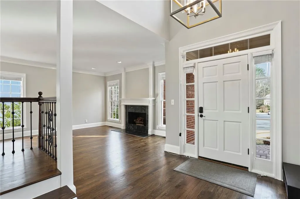 6725 Laurian Wood Drive, Sandy Springs, Georgia 30328, 5 Bedrooms Bedrooms, ,4 BathroomsBathrooms,Residential,Sold,6725 Laurian Wood Drive,6665931