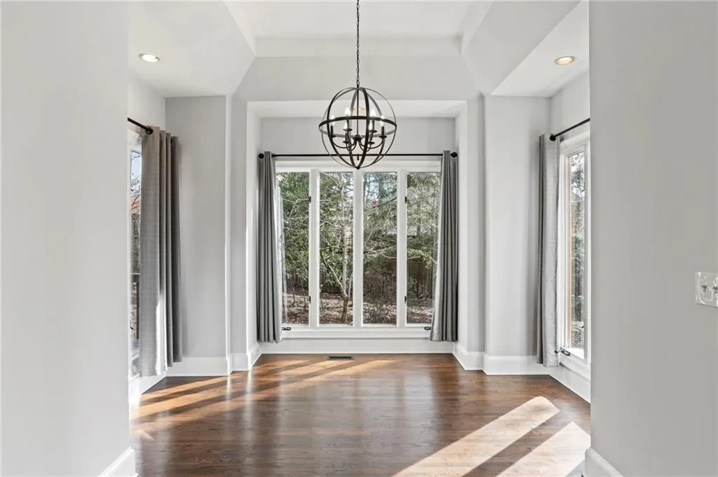 6725 Laurian Wood Drive, Sandy Springs, Georgia 30328, 5 Bedrooms Bedrooms, ,4 BathroomsBathrooms,Residential,Sold,6725 Laurian Wood Drive,6665931