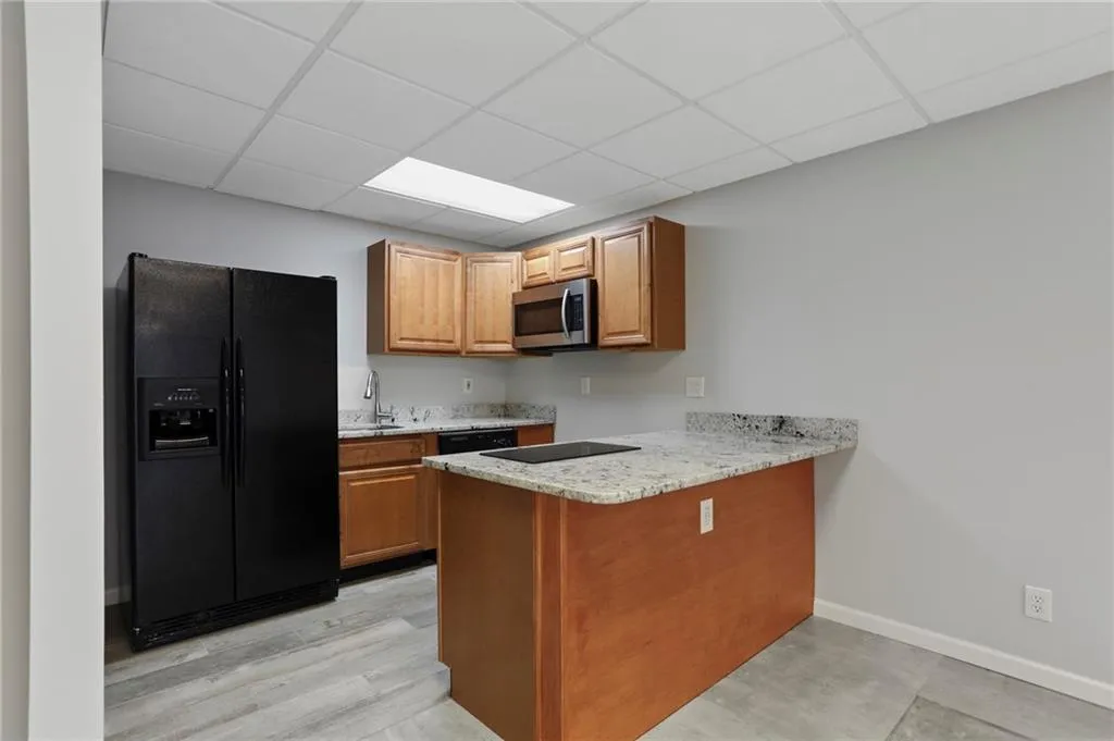 6725 Laurian Wood Drive, Sandy Springs, Georgia 30328, 5 Bedrooms Bedrooms, ,4 BathroomsBathrooms,Residential,Sold,6725 Laurian Wood Drive,6665931