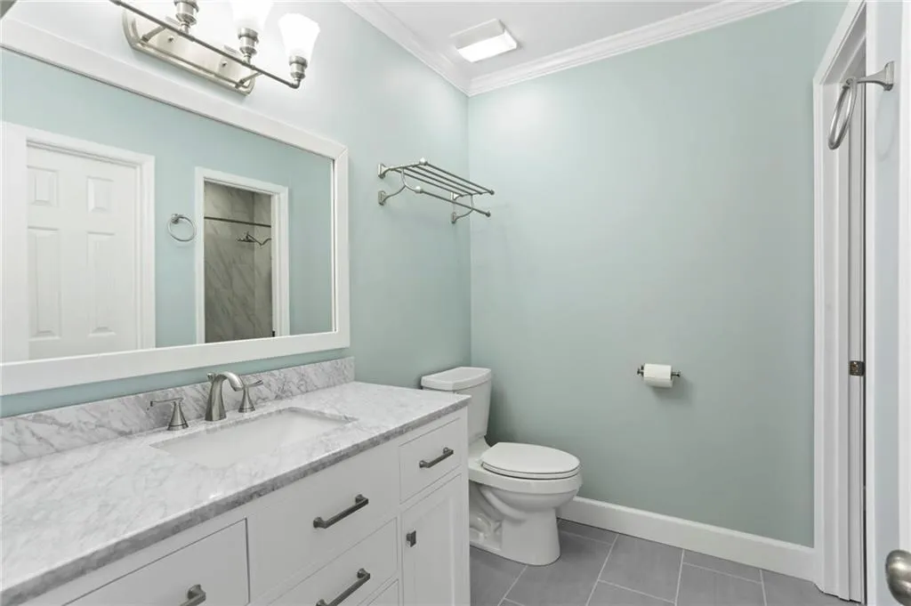 6725 Laurian Wood Drive, Sandy Springs, Georgia 30328, 5 Bedrooms Bedrooms, ,4 BathroomsBathrooms,Residential,Sold,6725 Laurian Wood Drive,6665931