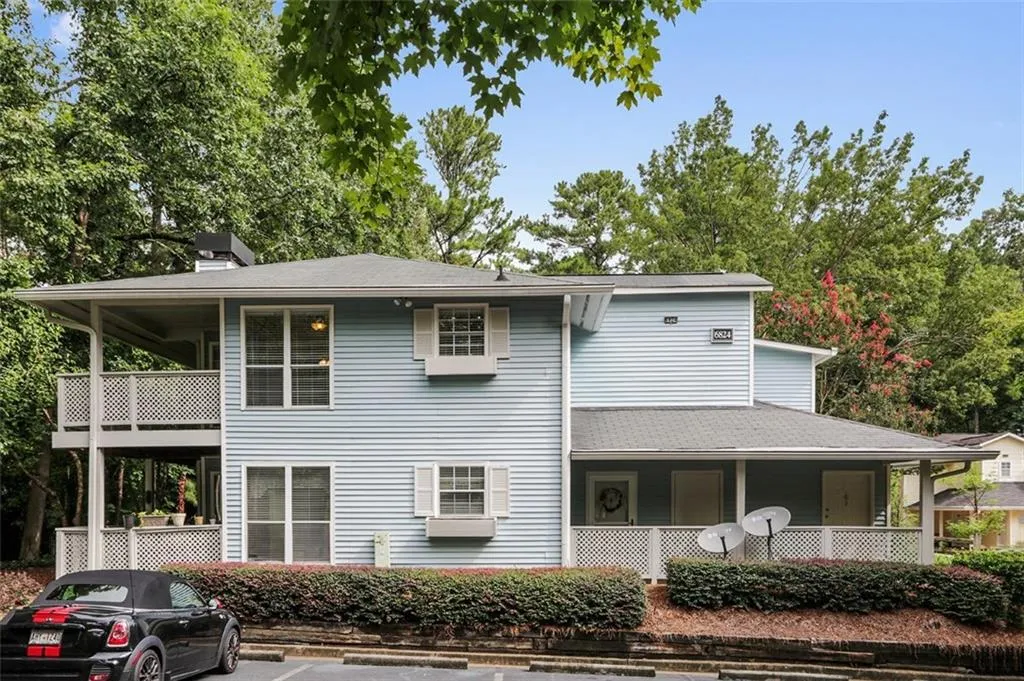 6824 Glenridge Drive Unit B, Sandy Springs, Georgia 30328, 2 Bedrooms Bedrooms, ,2 BathroomsBathrooms,Residential,Sold,6824 Glenridge Drive Unit B,6057146