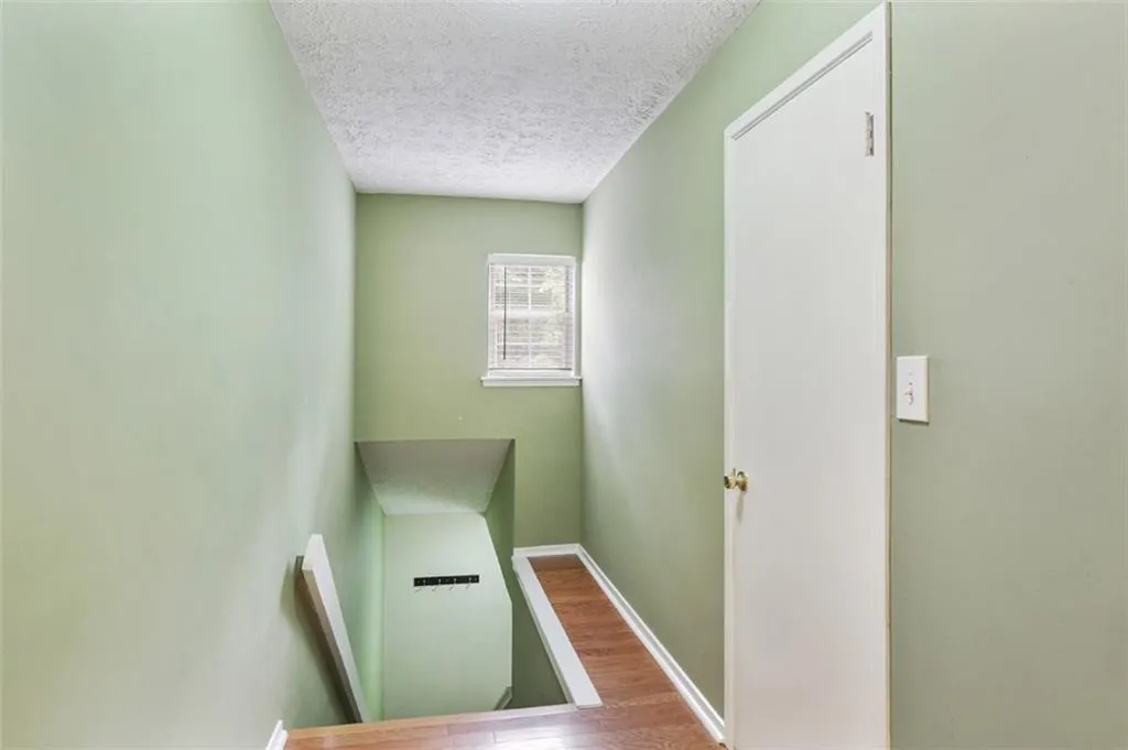 6824 Glenridge Drive Unit B, Sandy Springs, Georgia 30328, 2 Bedrooms Bedrooms, ,2 BathroomsBathrooms,Residential,Sold,6824 Glenridge Drive Unit B,6057146