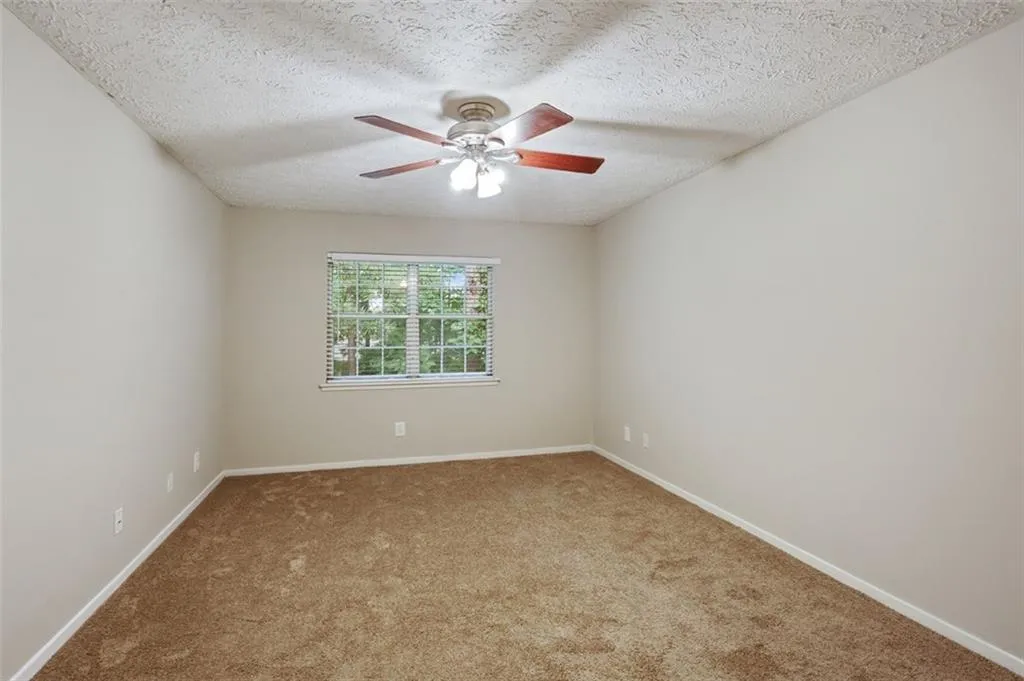 6824 Glenridge Drive Unit B, Sandy Springs, Georgia 30328, 2 Bedrooms Bedrooms, ,2 BathroomsBathrooms,Residential,Sold,6824 Glenridge Drive Unit B,6057146