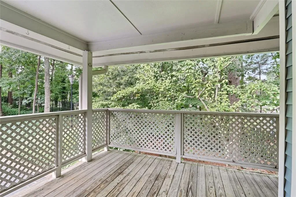6824 Glenridge Drive Unit B, Sandy Springs, Georgia 30328, 2 Bedrooms Bedrooms, ,2 BathroomsBathrooms,Residential,Sold,6824 Glenridge Drive Unit B,6057146