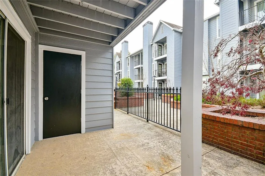 102 Granville Court, Sandy Springs, Georgia 30328, 1 Bedroom Bedrooms, ,1 BathroomBathrooms,Residential,Sold,102 Granville Court,6108444