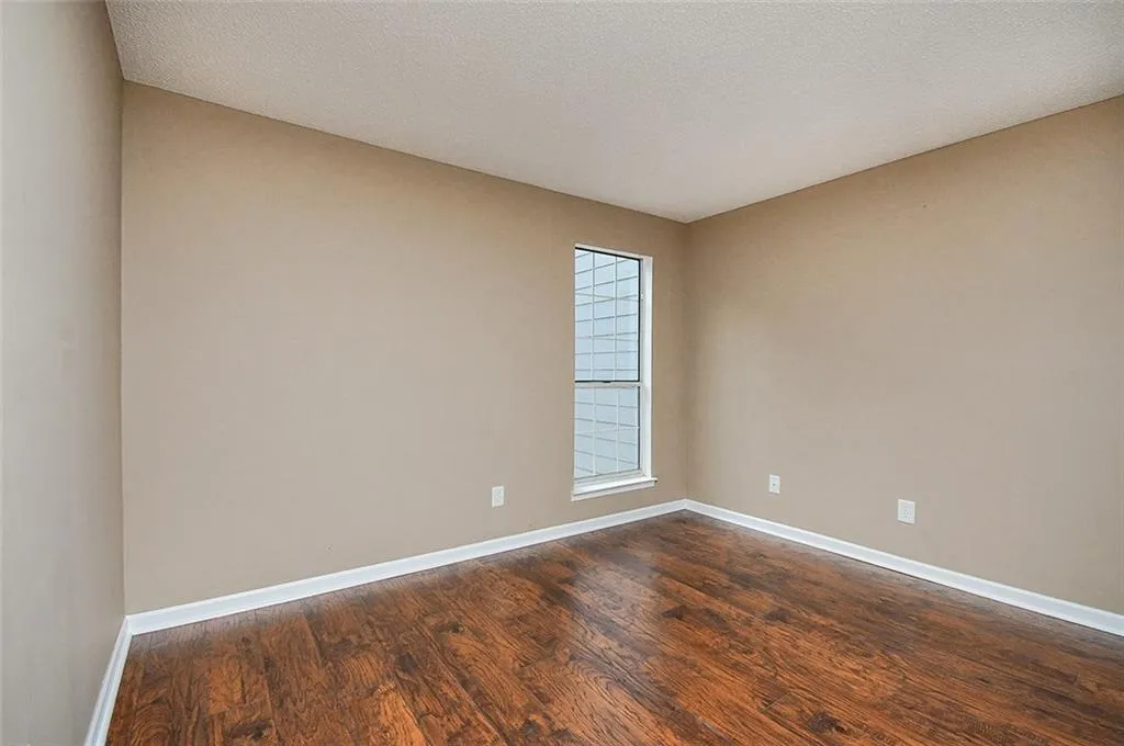 102 Granville Court, Sandy Springs, Georgia 30328, 1 Bedroom Bedrooms, ,1 BathroomBathrooms,Residential,Sold,102 Granville Court,6108444