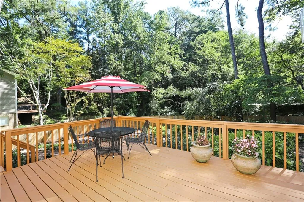 4835 Longchamps Drive, Sandy Springs, Georgia 30319, 6 Bedrooms Bedrooms, ,4 BathroomsBathrooms,Residential,Sold,4835 Longchamps Drive,5898998