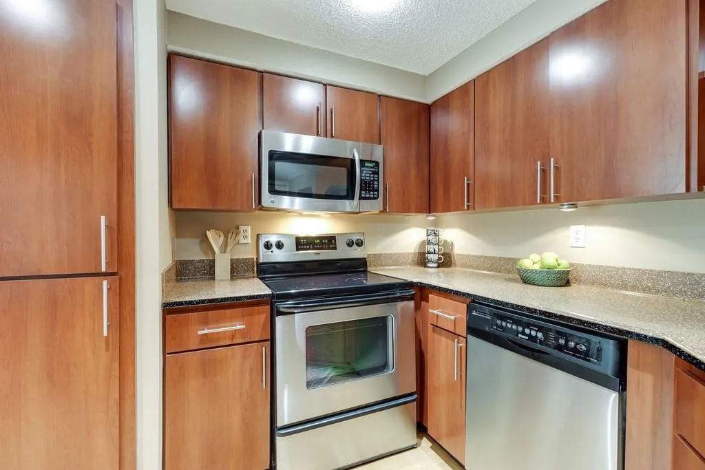 43 Dunwoody Springs Drive Ne Unit 43, Atlanta, Georgia 30328, 3 Bedrooms Bedrooms, ,2 BathroomsBathrooms,Residential,Sold,43 Dunwoody Springs Drive Ne Unit 43,6784433