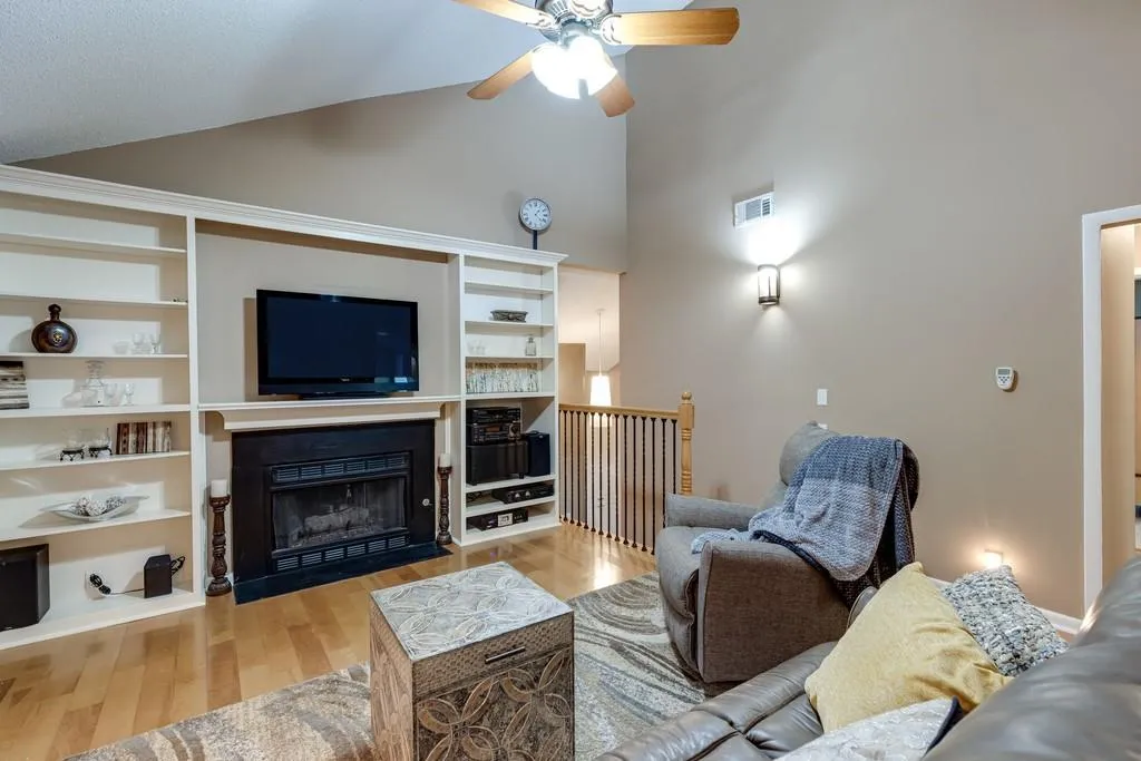 43 Dunwoody Springs Drive Ne Unit 43, Atlanta, Georgia 30328, 3 Bedrooms Bedrooms, ,2 BathroomsBathrooms,Residential,Sold,43 Dunwoody Springs Drive Ne Unit 43,6784433
