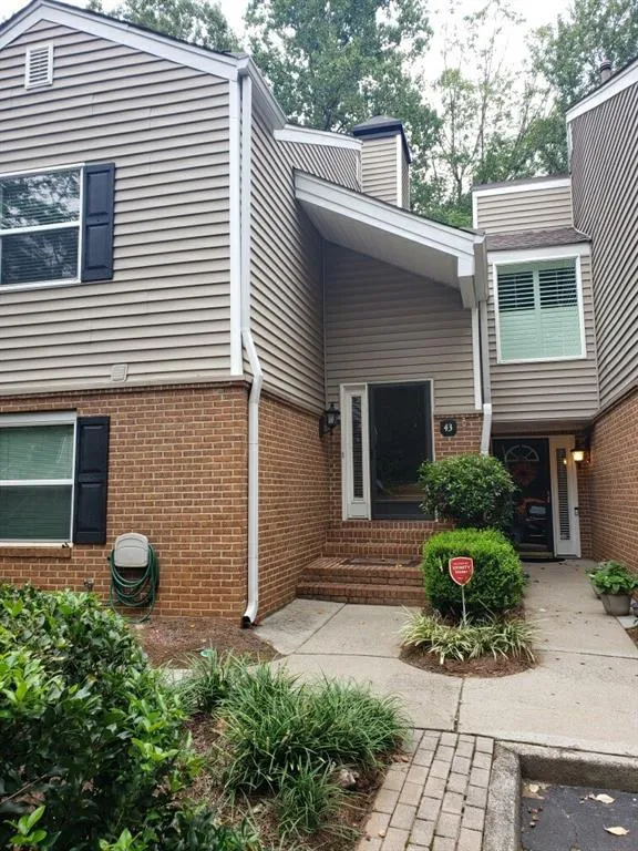 43 Dunwoody Springs Drive Ne Unit 43, Atlanta, Georgia 30328, 3 Bedrooms Bedrooms, ,2 BathroomsBathrooms,Residential,Sold,43 Dunwoody Springs Drive Ne Unit 43,6784433
