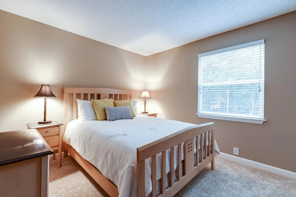 43 Dunwoody Springs Drive Ne Unit 43, Atlanta, Georgia 30328, 3 Bedrooms Bedrooms, ,2 BathroomsBathrooms,Residential,Sold,43 Dunwoody Springs Drive Ne Unit 43,6784433