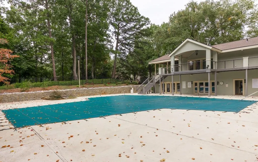 43 Dunwoody Springs Drive Ne Unit 43, Atlanta, Georgia 30328, 3 Bedrooms Bedrooms, ,2 BathroomsBathrooms,Residential,Sold,43 Dunwoody Springs Drive Ne Unit 43,6784433