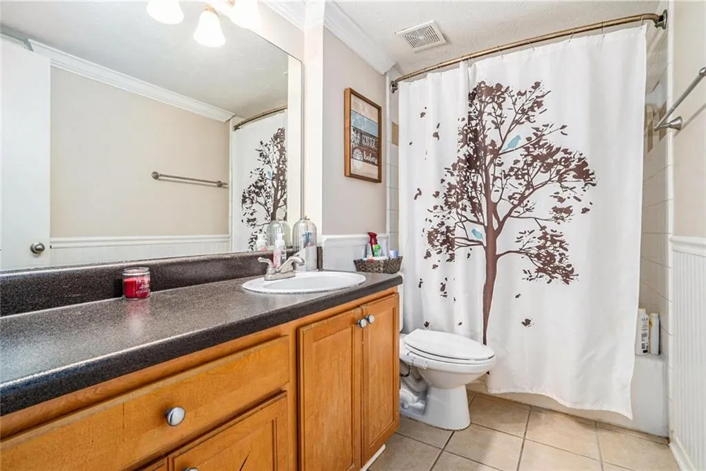 3120 Seven Pines Court Unit 203, Atlanta, Georgia 30339, 2 Bedrooms Bedrooms, 0 ,1 BathroomBathrooms,Residential,For Sale,3120 Seven Pines Court Unit 203,7683468